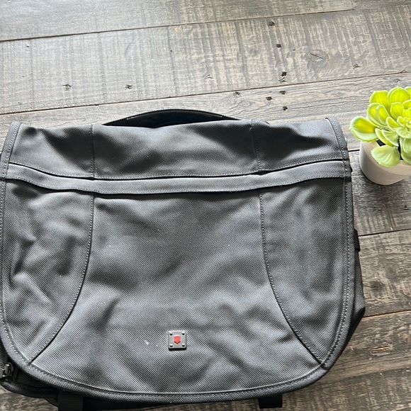 Victorinox Bags Victorinox Messenger Laptop Bag No Strap Poshmark